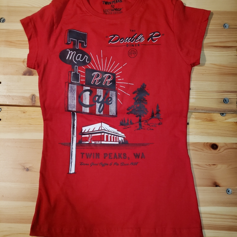 Loot crate Twin Peaks Double R tshirt (sz M)